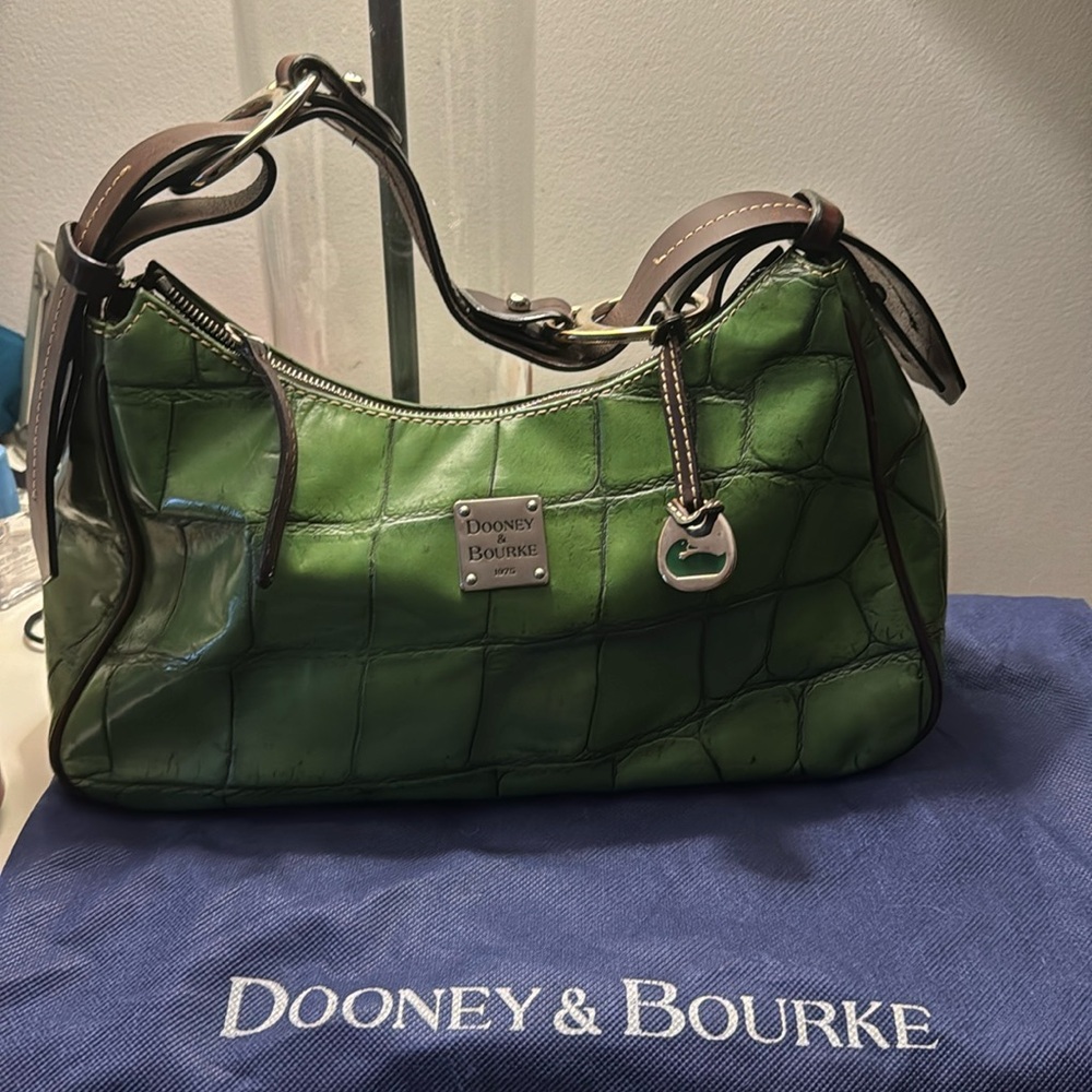 Vintage DOONEY & BOURKE Green Croc Embossed Leather Handbag Alligator Purse.